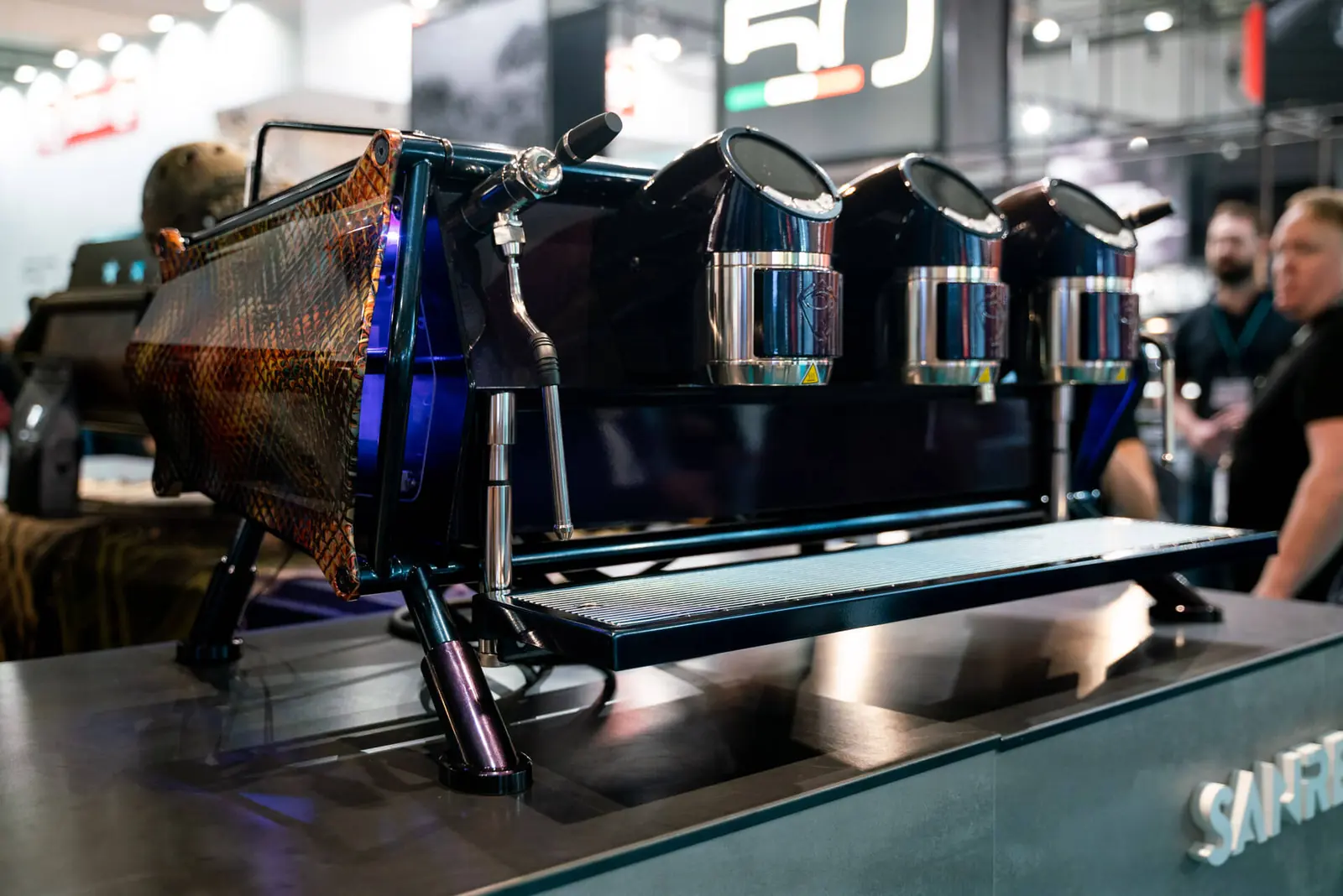 Café Racer Naked with a lit interior