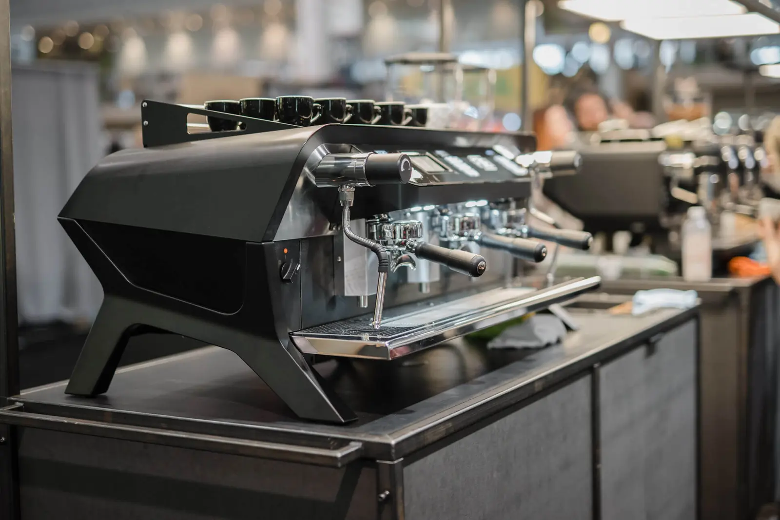 Sanremo F18 in a café