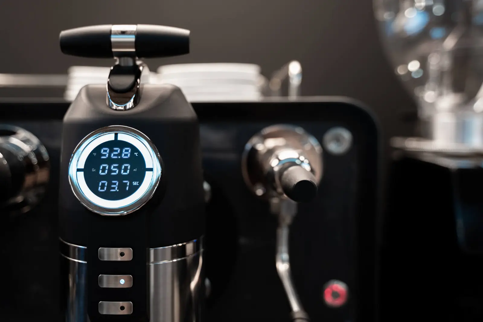 Sanremo Opera group display with temperature and shot time